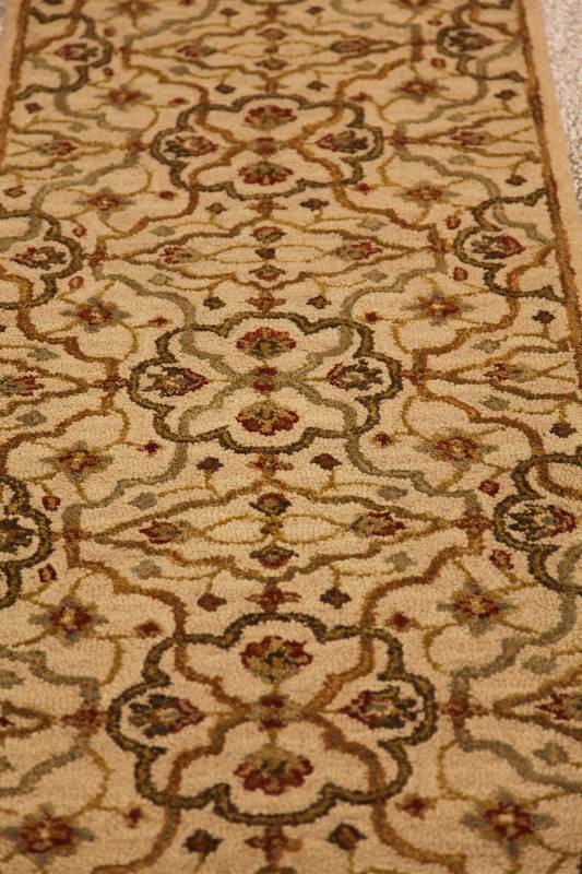 lot 94A image: 8ft Runner (Rug #13)