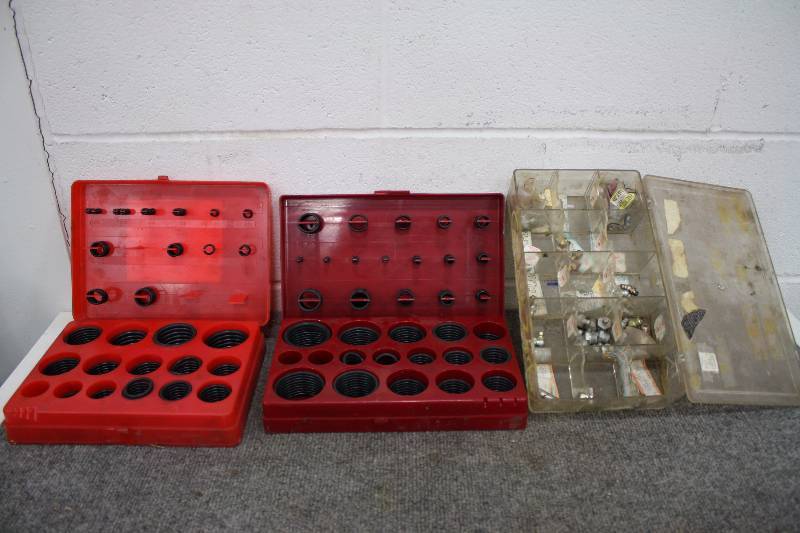 lot 215 image: O-RIng & Grease Zerk Assortments
