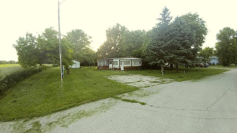1975 Champion Manufactured Home & Lot - Emerado, ND