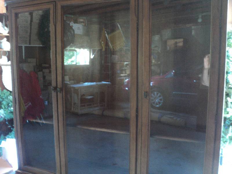 lot 8 image: 1 piece all wood hutch with 2 wood ...