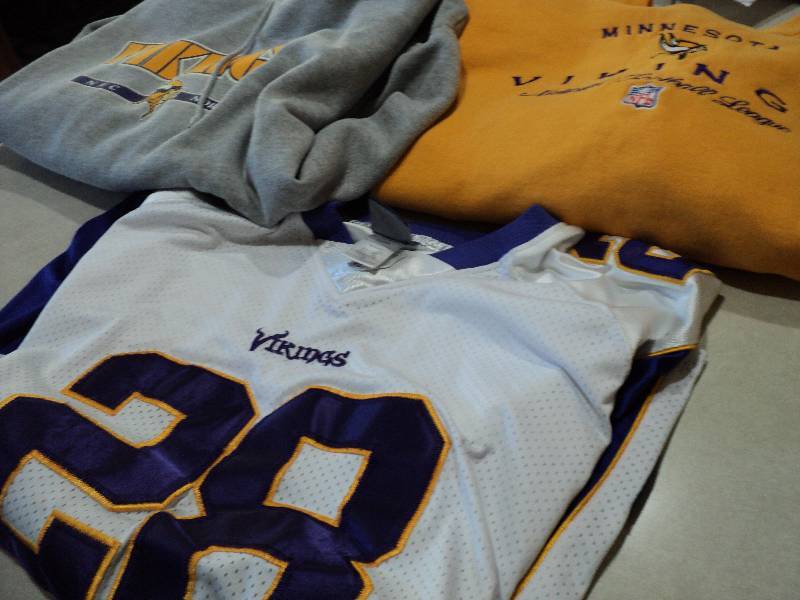 lot 9 image: extra large vikings clothing...