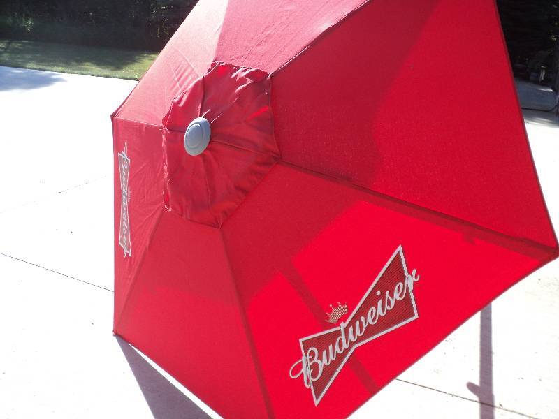 lot 21 image: budweiser red umbrella 80in diamete...