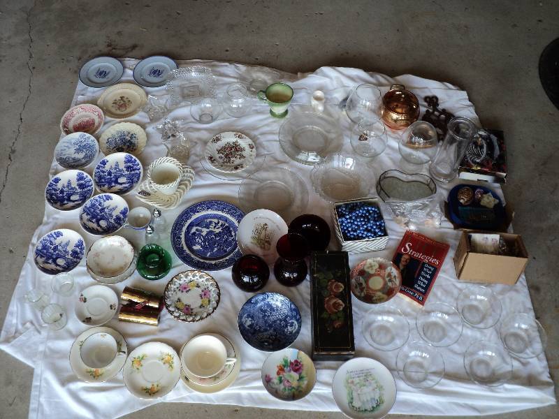 lot 24 image: tote full of glassware and misc....