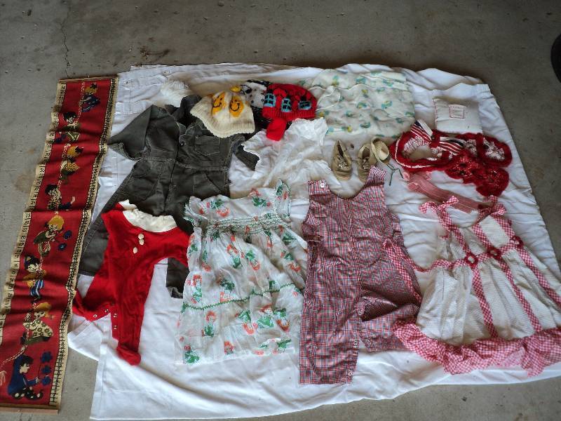 lot 25 image: vintage childrens clothing and dc...