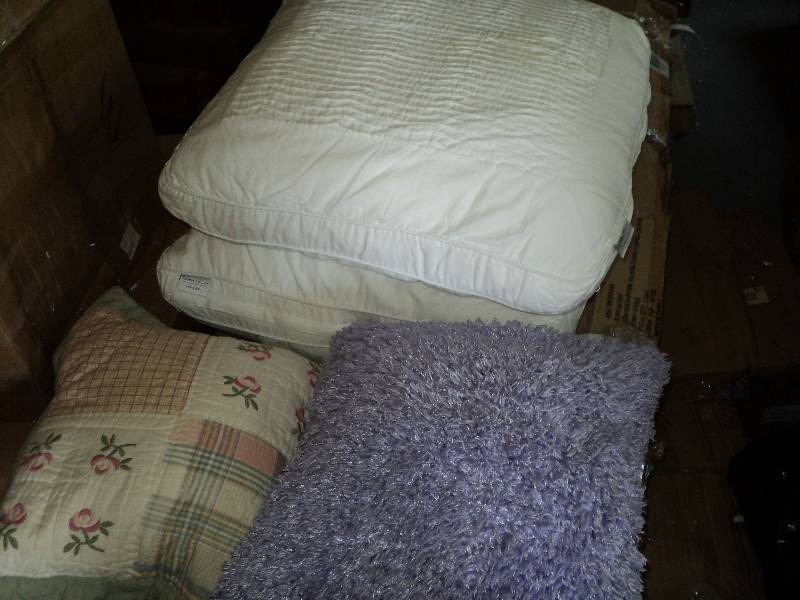lot 84 image: 4 pillows, 2 matching white pillows...