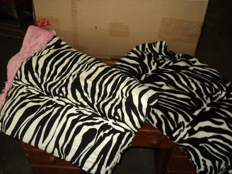 lot 102 image: 2 zebra blankets...