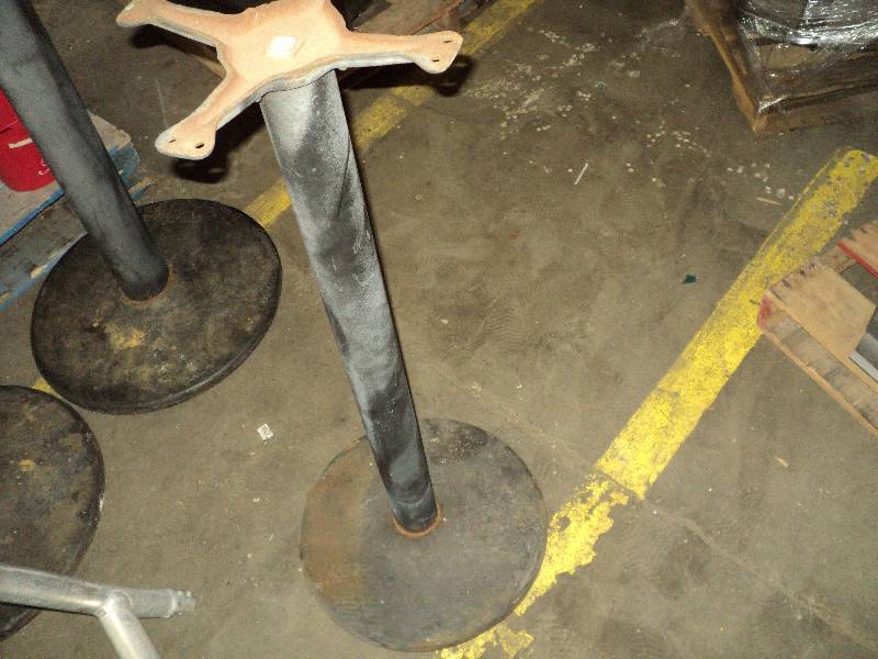 lot 117 image: cast iron base for pub table, 42in ...