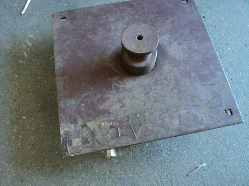 lot 139 image: reversible fifth wheel mount...