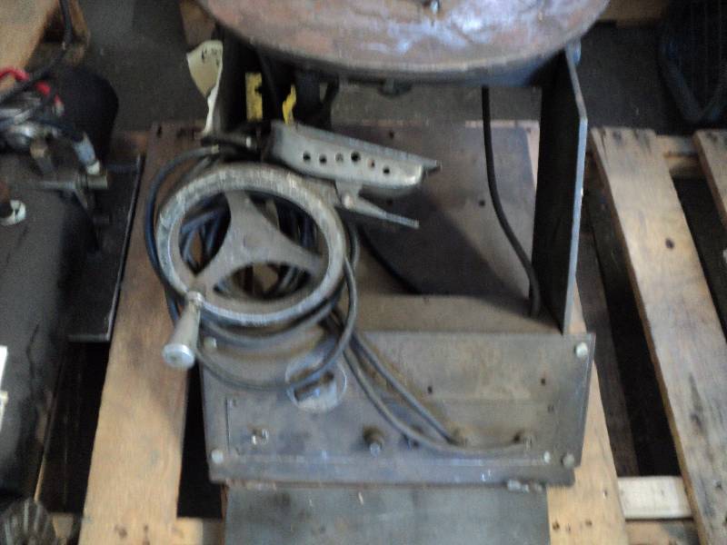 lot 162 image: Ransome welding positioner...