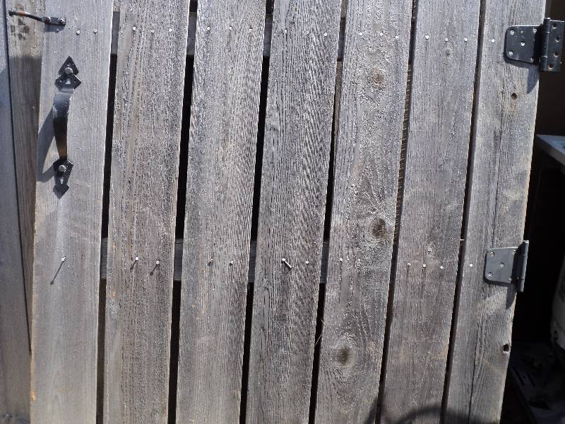 lot 172 image: gray weathered fence gate, 41in wid...