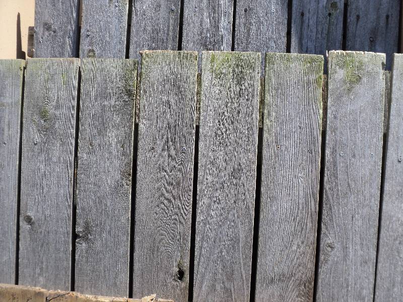 lot 178 image: 3 fence panels, 2 panels are 5ft hi...