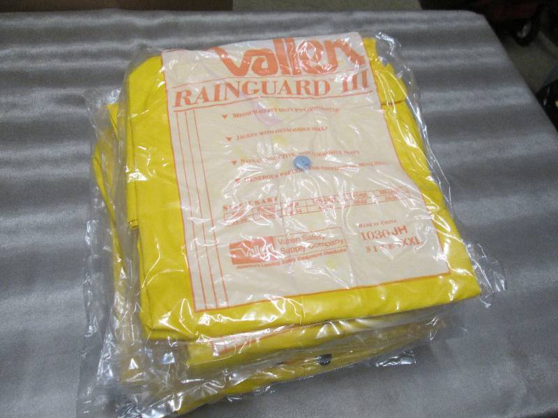 lot 9 image: Lot of 10 Vallen RainGuard III XXL ...