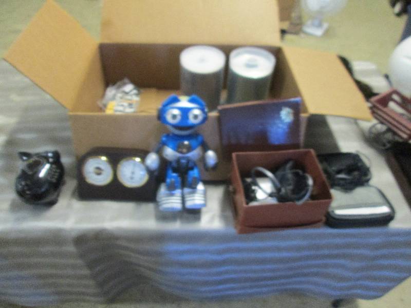 lot 34 image: Mixed Lot 2 Packs of CD-Rs , Weat...