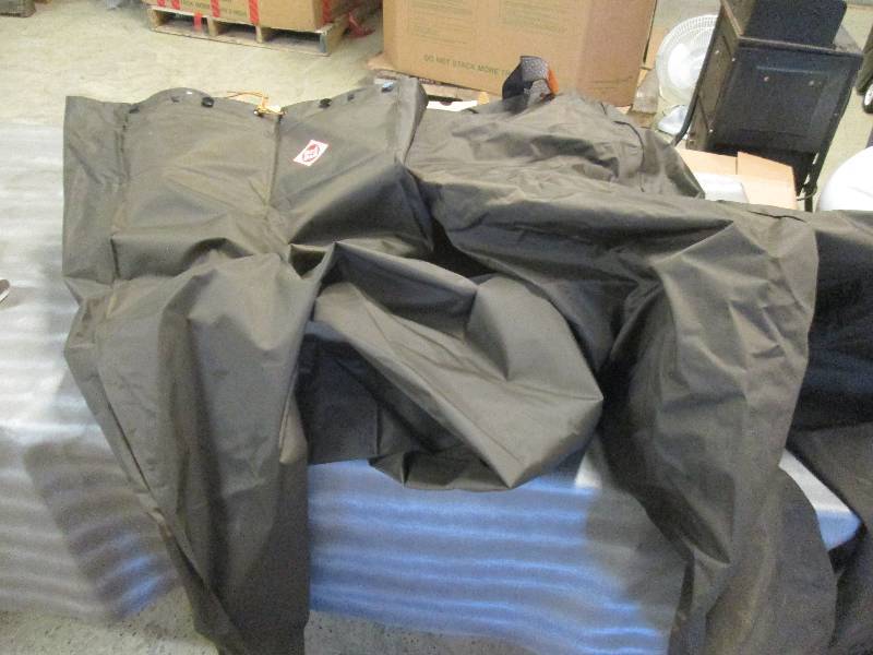 lot 43 image: Lot of 2 Red Ball Medium Waders, on...