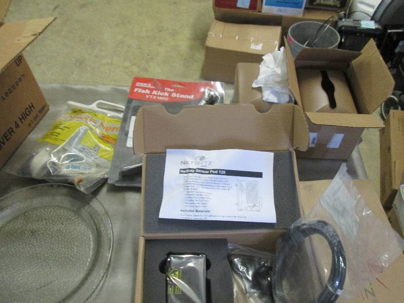 lot 55 image: Glass Tray, 2 NetBotz Sensor Pod 12...