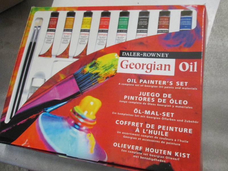 lot 61 image: Lot of 8 Oil Painters Sets...
