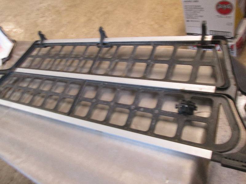 lot 65 image: AdjustableTailGate Grid ...