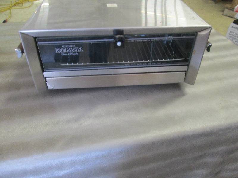 lot 86 image: Udico BroilMaster Oven Broiler...