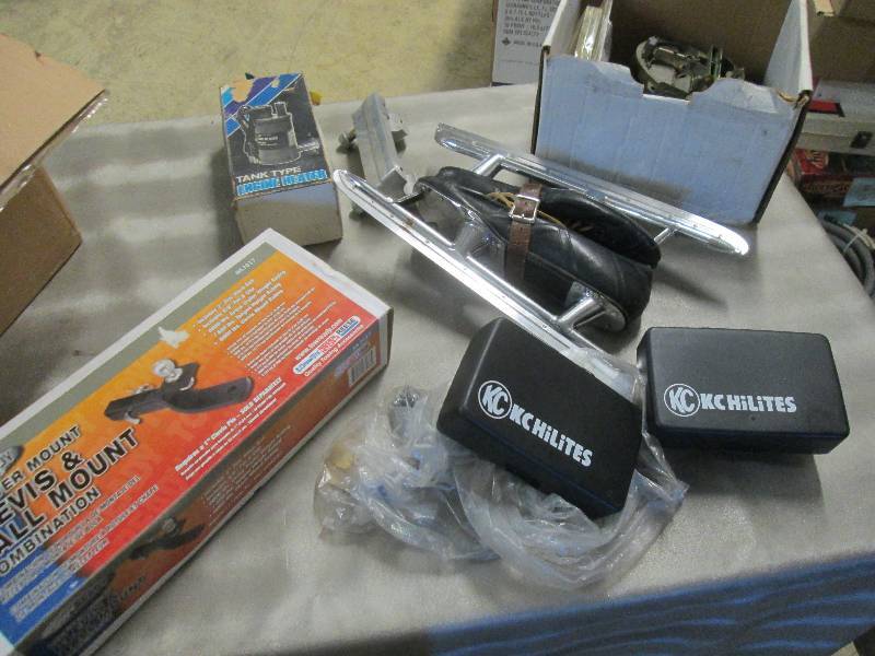 lot 109 image: Receiver Mount Clevis & Ball Mount,...