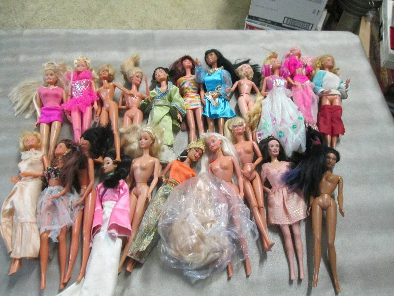 lot 125 image: Large Lot of Barbies...