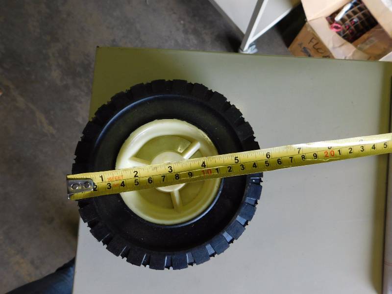 lot 24 image: Box of Wheels