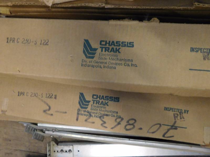 lot 45 image: Metal Chassis Track Electronic Slide Mechanisms