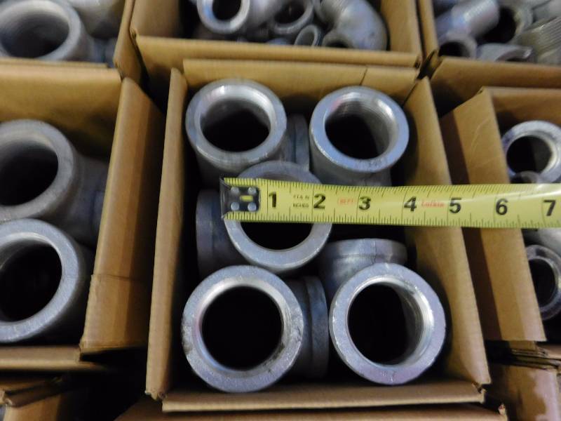 lot 60 image: Various Electrical Connectors
