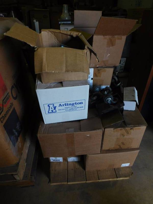 lot 71 image: Pallet of Castors #2