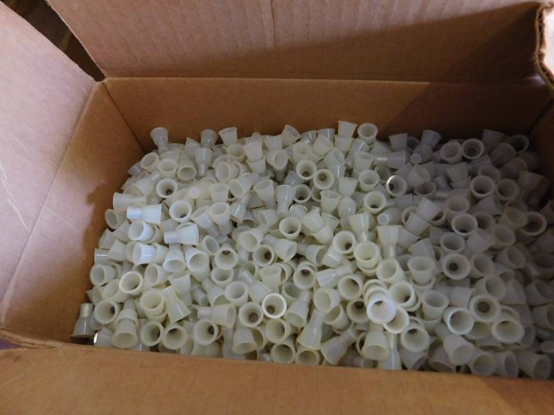 lot 81 image: API Solderless Electrical Terminals and Connectors