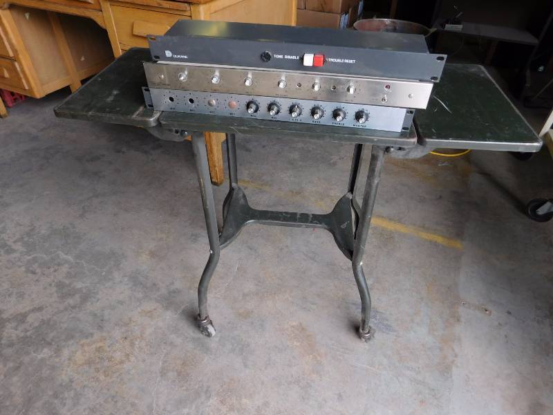 lot 107 image: Vintage Table with Electronics