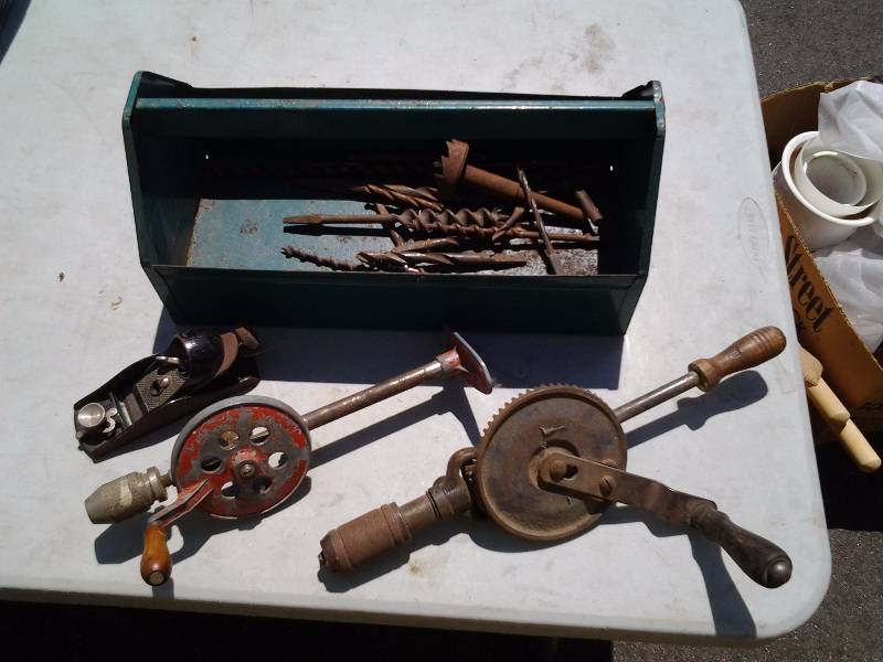 lot 5 image: Tool Carrier With Contents, Plane, Hand Drill, Drill Bits