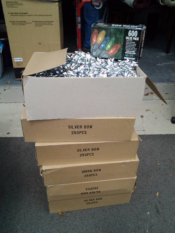 lot 14 image: 6-Boxes Of Silver Gift Bows (250Box), 600-Colored Lights