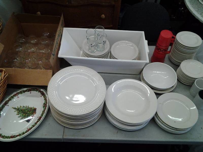 lot 20 image: Large Lot Of Restaurant Quality Dishes, Small Vases, Collectible Glasses From The Blue Goose
