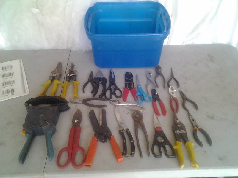 lot 45 image: Lot Of Snips, Nippers, Cutting Tools, Pliers