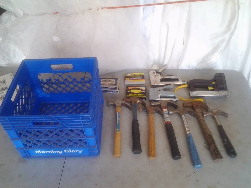 lot 49 image: Hammers, Electric Staple Gun, Other Staple Guns & Staples