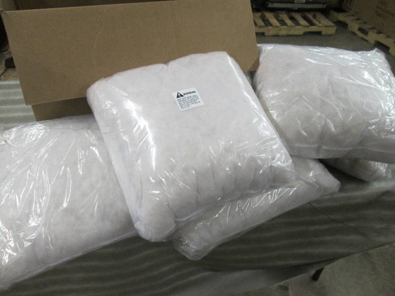 lot 5 image: Lot of 5 - 16 inch Square Pillows- ...