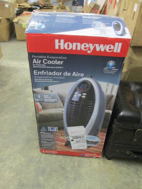 lot 30 image: Honeywell CS10XE 300 CFM Indoor Eva...