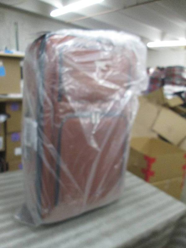 lot 94 image: 3-Piece Expandable Travel Luggage S...