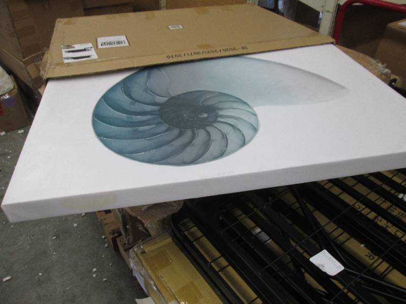 lot 119 image: Shell Canvas open box Retail $79.99...