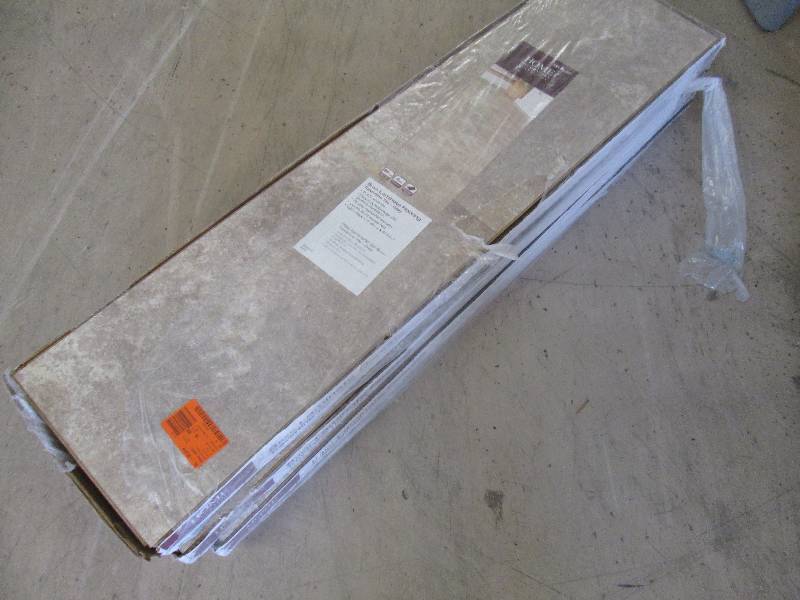 lot 221 image: 4 Cases Home Decorators Collection ...