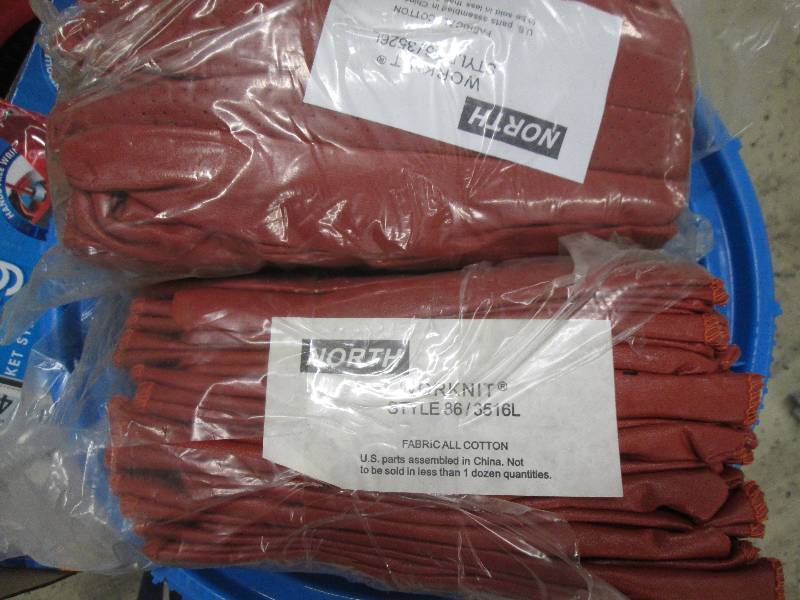 lot 234 image: 2 Packs of 12 North Work Knit Glove...