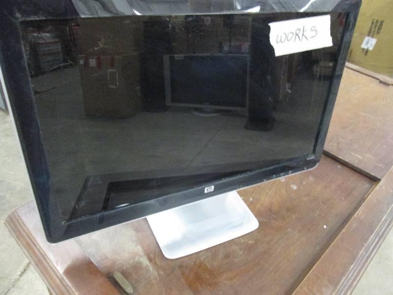 lot 250 image: HP2159m  21 inch Widescreen Monitor...