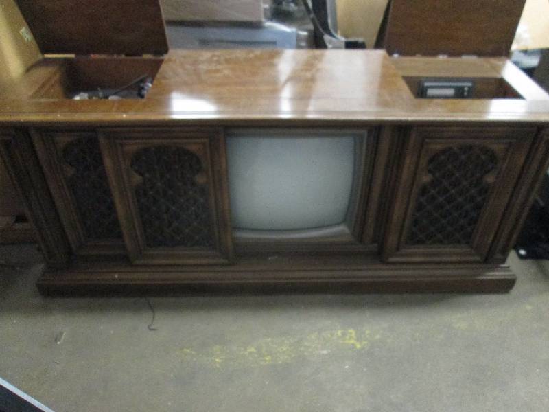 lot 256 image: Vintage 72 inch TVStereo Console...