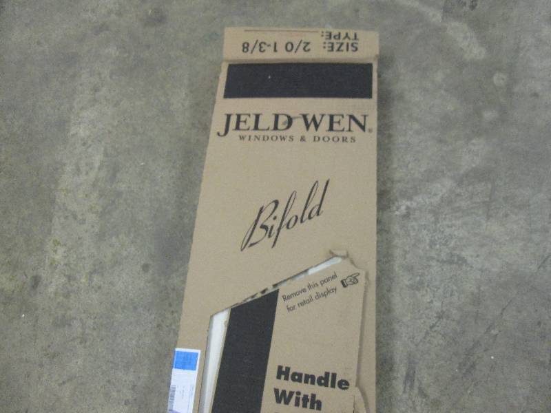 lot 264 image: Jeld- Wen 24 in. x 80 in. Molded Sm...