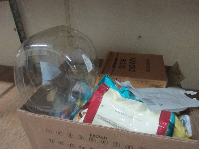 Pet supplies