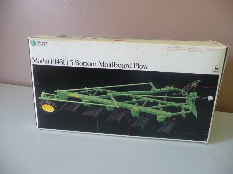 lot 24 image: Precision Classics - 1994 Ertl Collectibles, John Deer Model F145H 5-Bottom Moldboard Plow - Still In Box - See Pictures