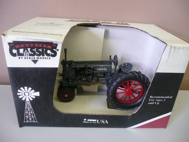 lot 47 image: Made In USA Country Classics By Scale Models  - Scale Models Open House Nov. 2000 - F-12 McCormick -Deering Farmall F-12 Tractor - New In Box - See Pictures