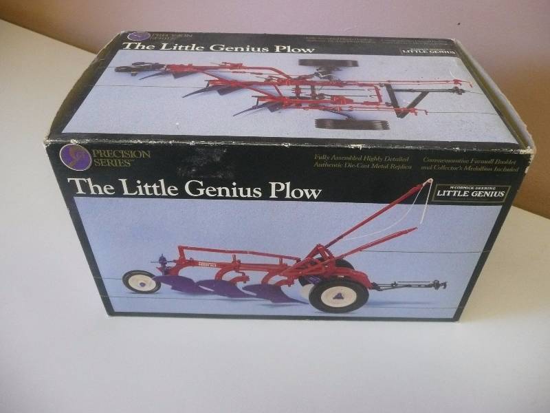 lot 71 image: Precision Series McCormick-Deering The Little Genius Plow - Authentic Die-Cast Metal Replica - New In Box - See Pictures
