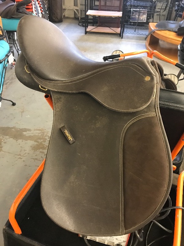 WINTEC ENGLISH RIDING SADDLE