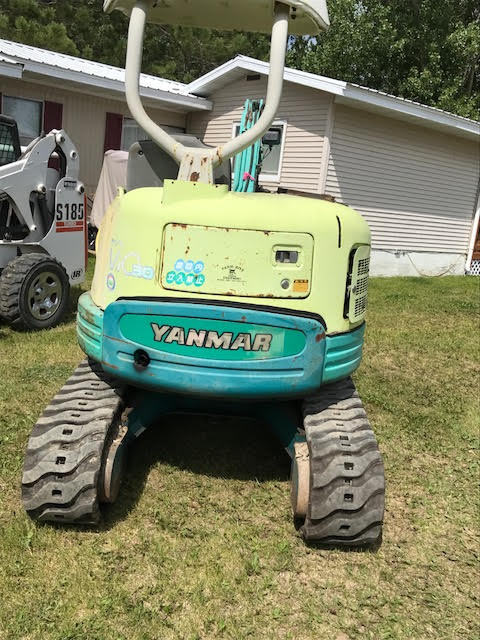 lot 3 image: Yanmar Track Hoe